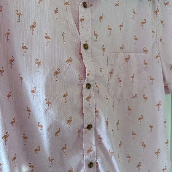 Pink Flamingo men’s size Large button front T-shirt. Size Large Soverign code - Picture 5 of 8